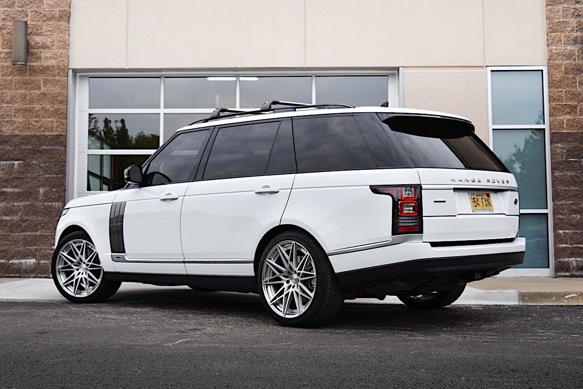 Land Rover Range Rover with 